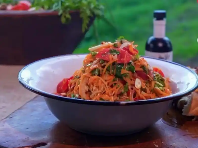 סום טאם ישראלי - סלט שורשים