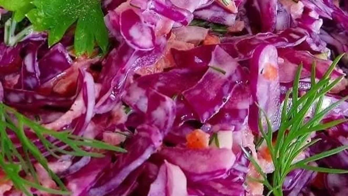 תמונה של סלט כרוב אדום וגזר עם רוטב סילאן ולימון – רענן, צבעוני וממכר - 2026-09-04